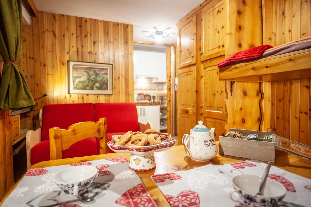 Casa-Chalet, In Centro A Courmayeur! Εξωτερικό φωτογραφία